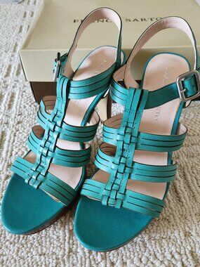Ladies Franco Sarto Mena Turquoise Casual Heels Size 9 NIB